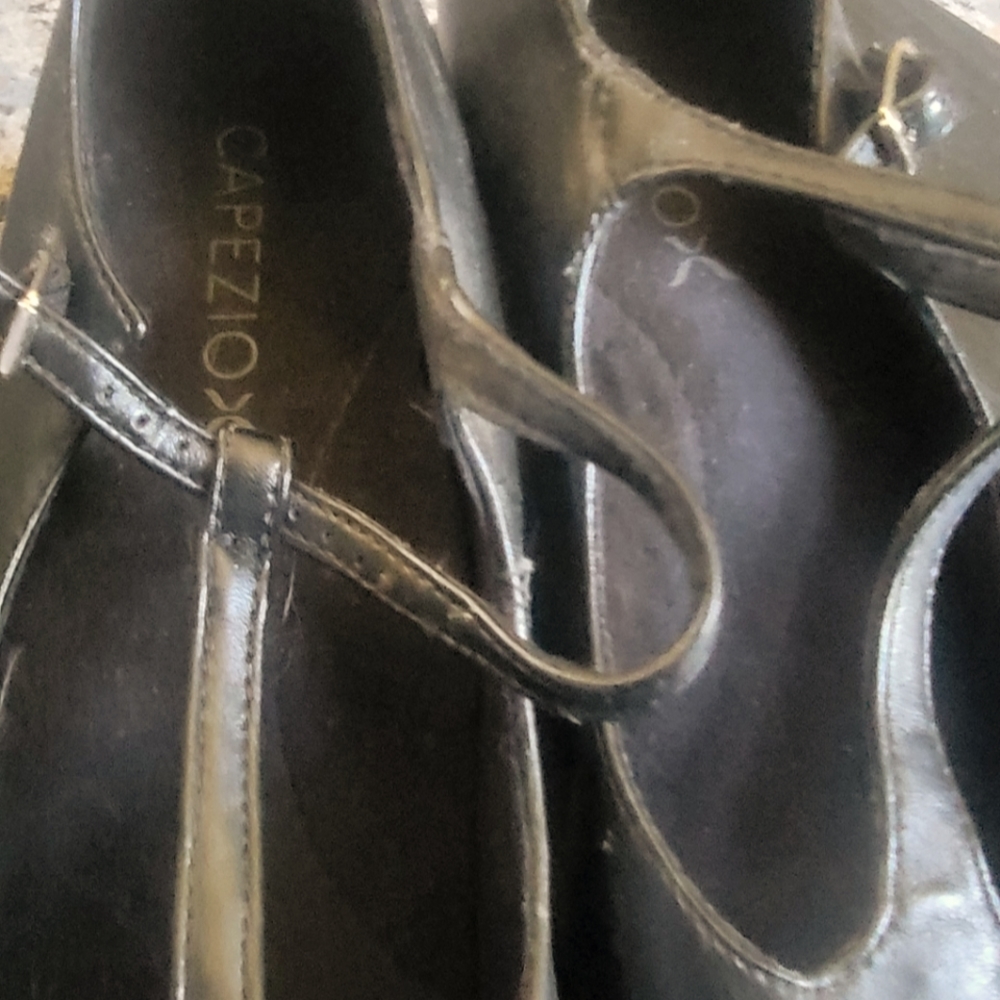 Nwot Capezio Character shoes